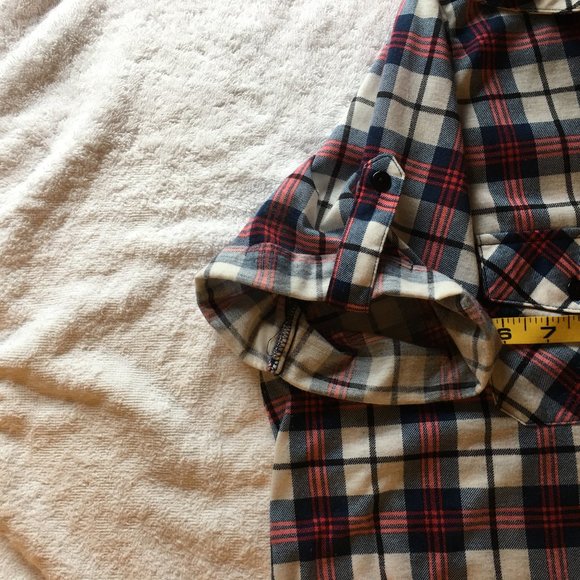 blouse - Picture 5 of 12